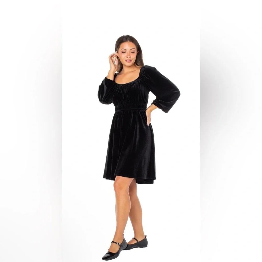 NWT Celebrity Pink Black Dress